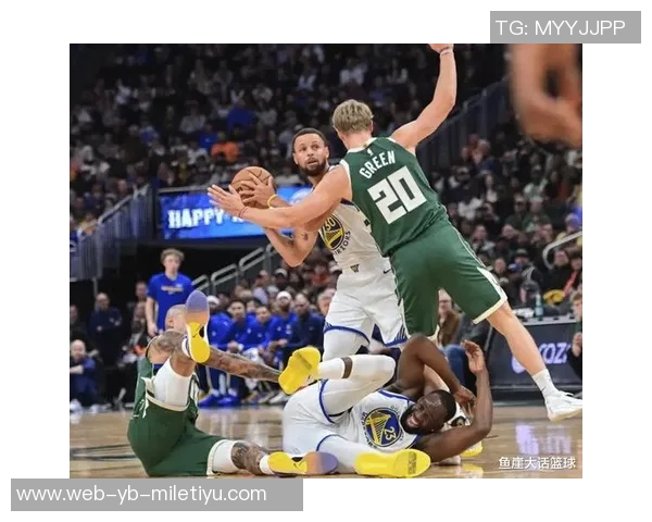 科尔赞霍福德防守能力强大能为库里巴特勒提供更多进攻空间 科尔赞霍福德防守能力强大能为库里巴特勒提供更多进攻空间