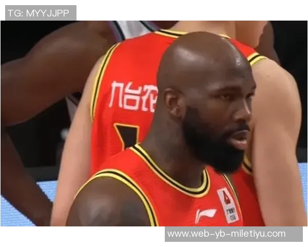 文班半场表现抢眼尽管失误增多依然贡献11分8板2帽 文班半场表现抢眼尽管失误增多依然贡献11分8板2帽