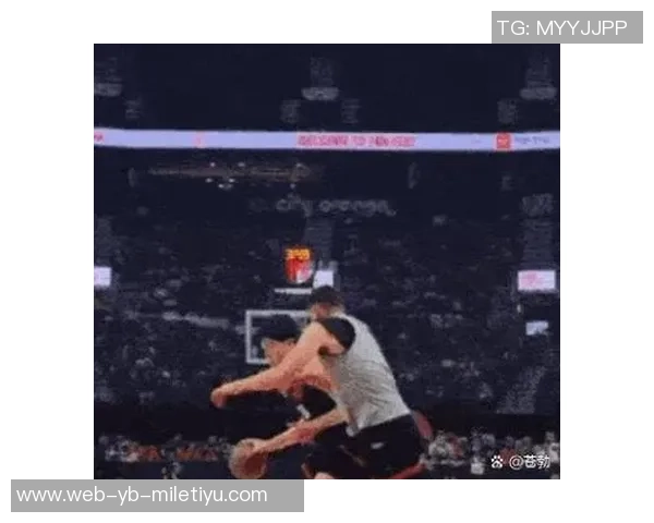 克林根护筐表现受限拓媒分析球队替补中锋不足与犯规风险 克林根护筐表现受限拓媒分析球队替补中锋不足与犯规风险