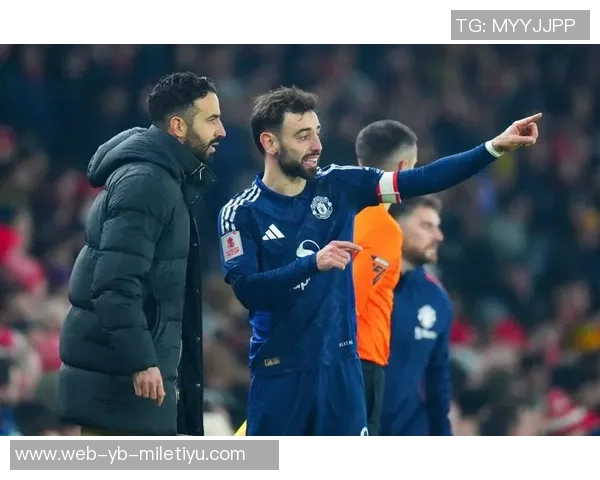 阿莫林战术调整曼联频繁长传避免后场失误引发关注 阿莫林战术调整曼联频繁长传避免后场失误引发关注